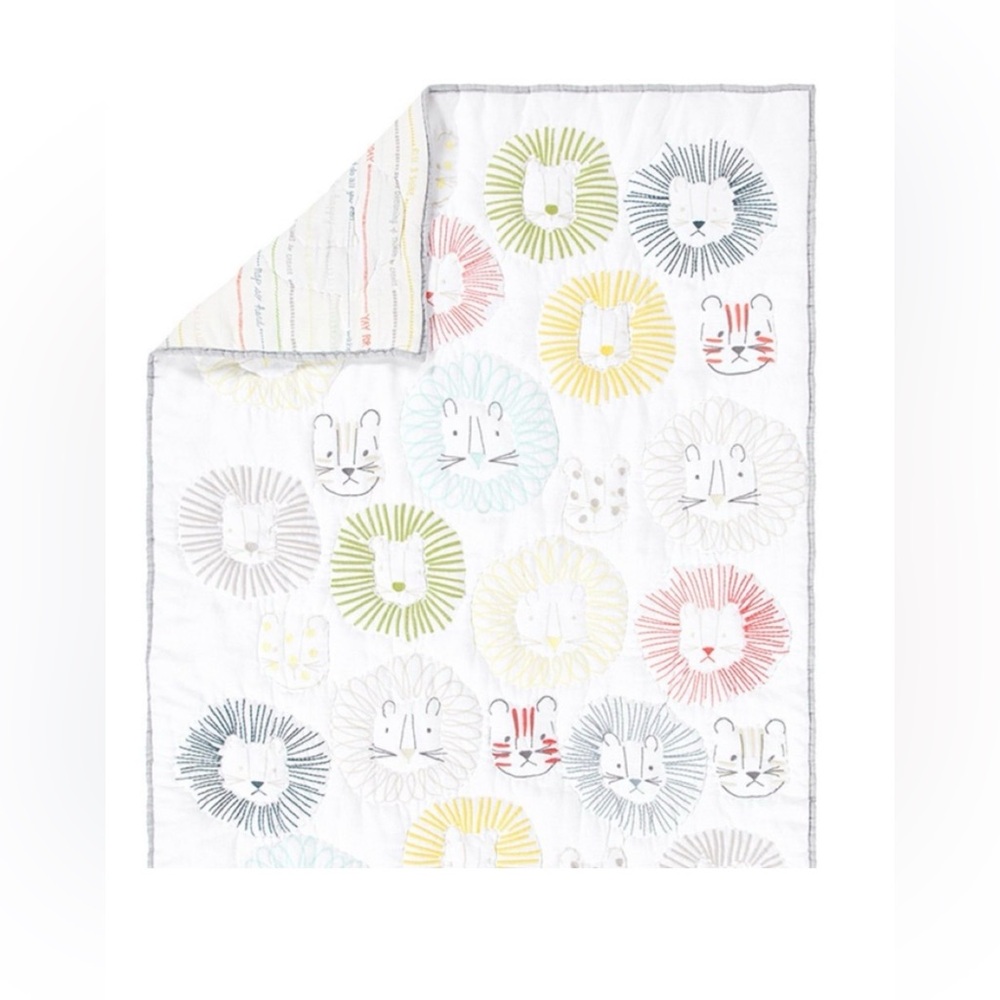 PB kids Colorful Animal Print Baby Quilt